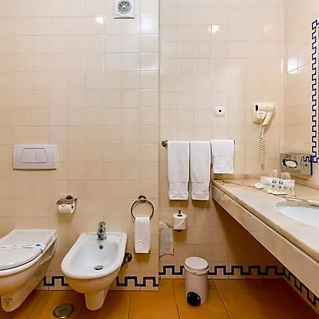 Dunamar Aparthotel 4*